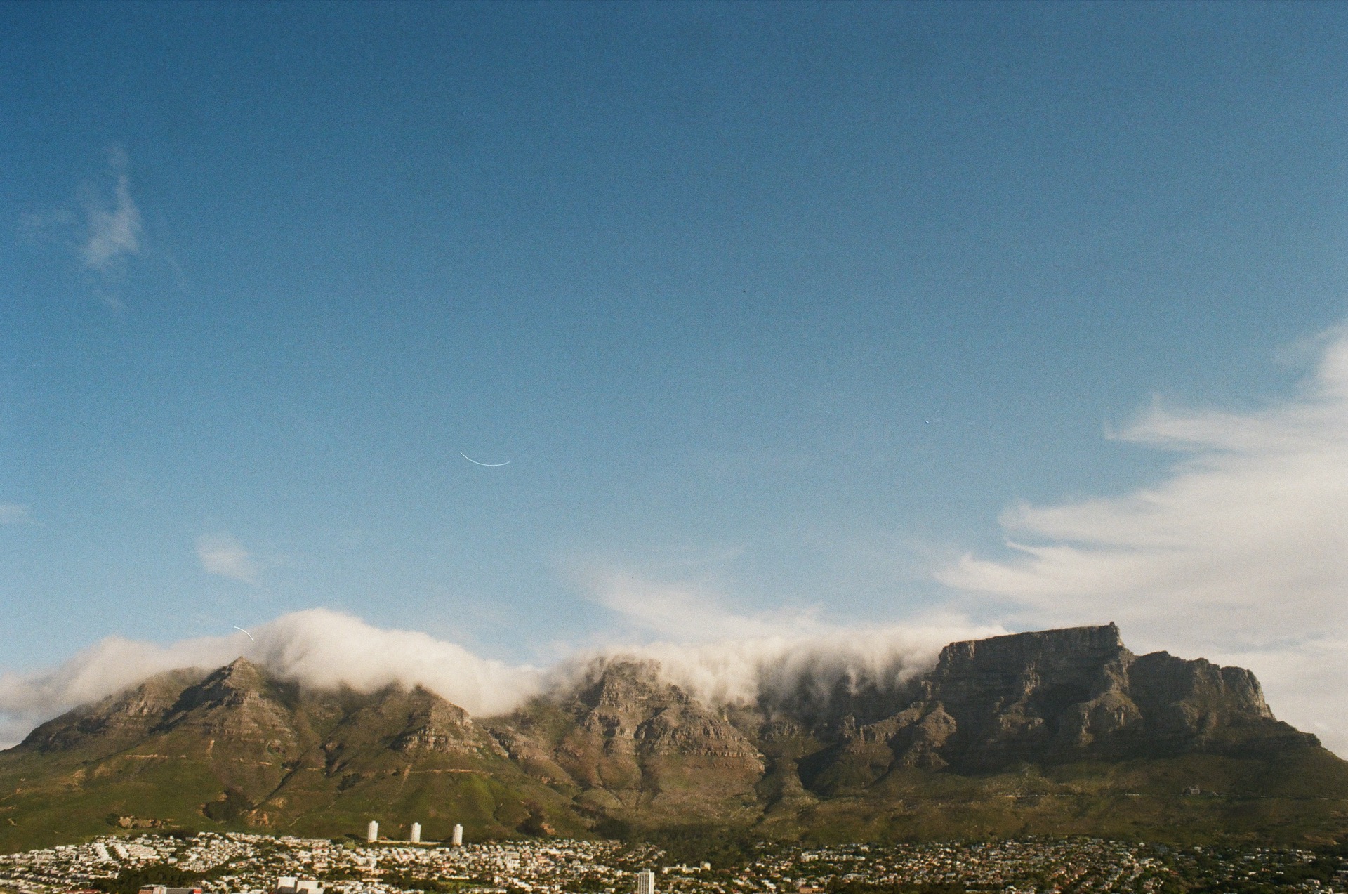 Table Mountain cloud line